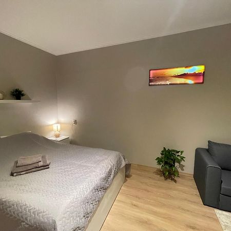 Cozy Apartment Close To Riga Airport Eksteriør bilde