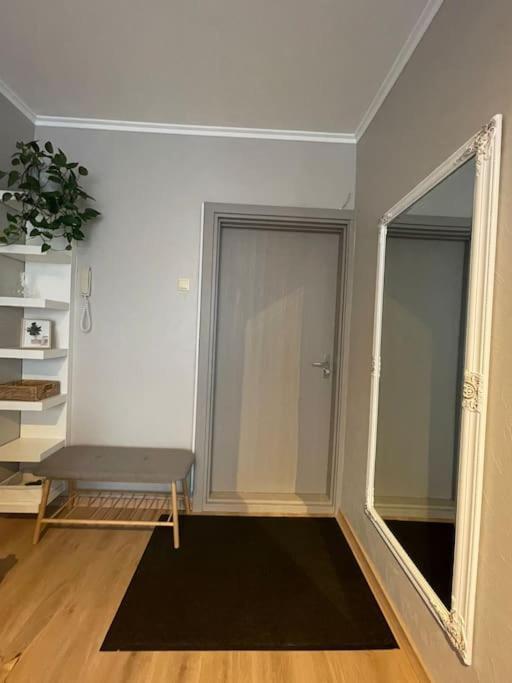 Cozy Apartment Close To Riga Airport Eksteriør bilde