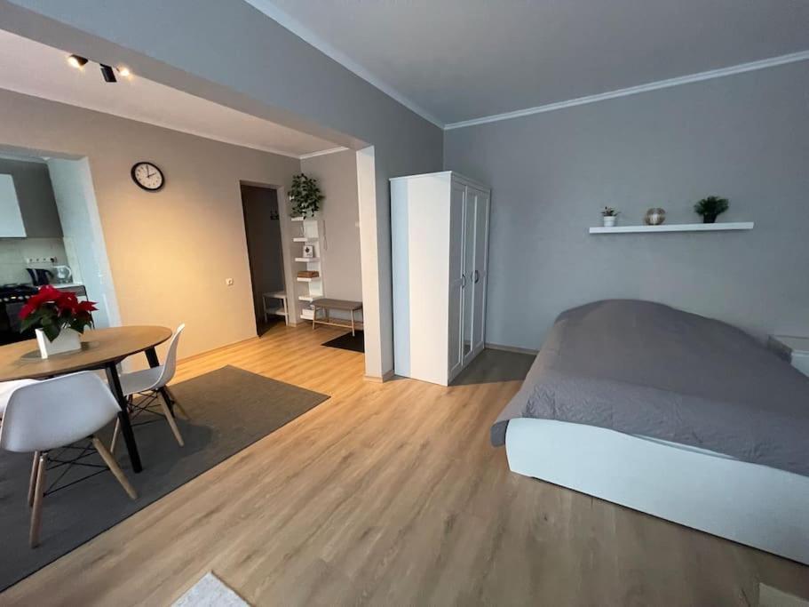 Cozy Apartment Close To Riga Airport Eksteriør bilde